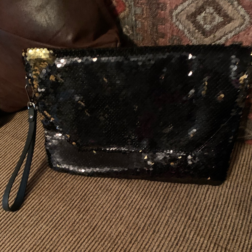 Wristlet